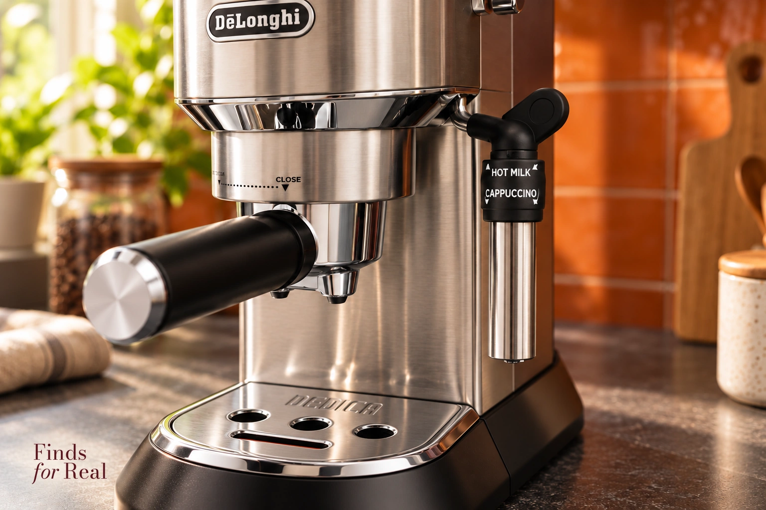 Close view of the Dedica EC685.M adjustable milk-frother sleeve and selector collar.